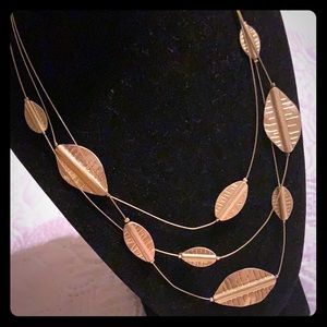 Vintage necklace gold tone